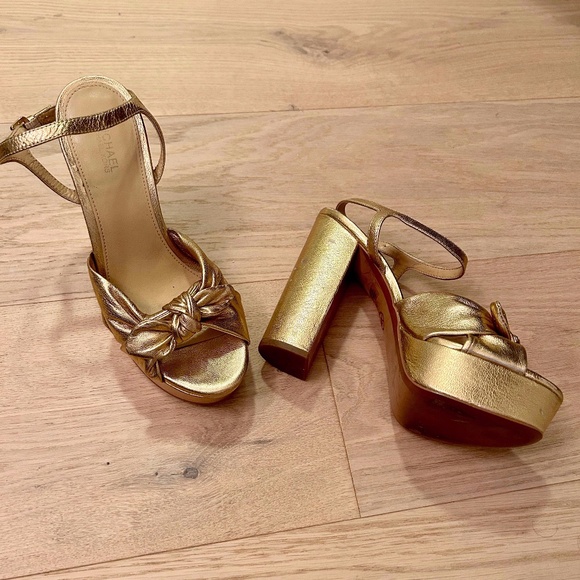Michael Kors Metallic ankle strap platform shoes - Picture 1 of 11
